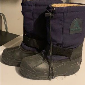 Boys Kamik snow boots size 3